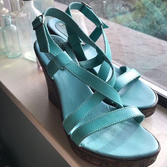 Rosa Rosa Shoes - NWOT Wedge Heels